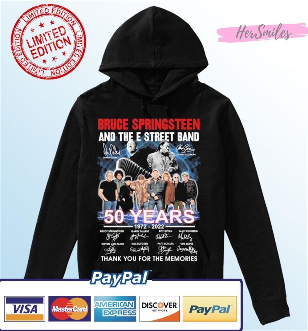 The Bruce Springsteen E Street Band 1972-2022 50 Years Signatures Graphic T-Shirt